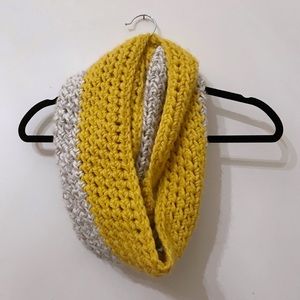 Chunky Knit Gray and Yellow Infinity Scarf
